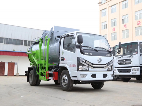 國(guó)六東風(fēng)5方餐廚垃圾車圓罐